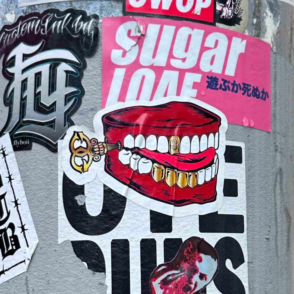 Mechanic teeth sticker