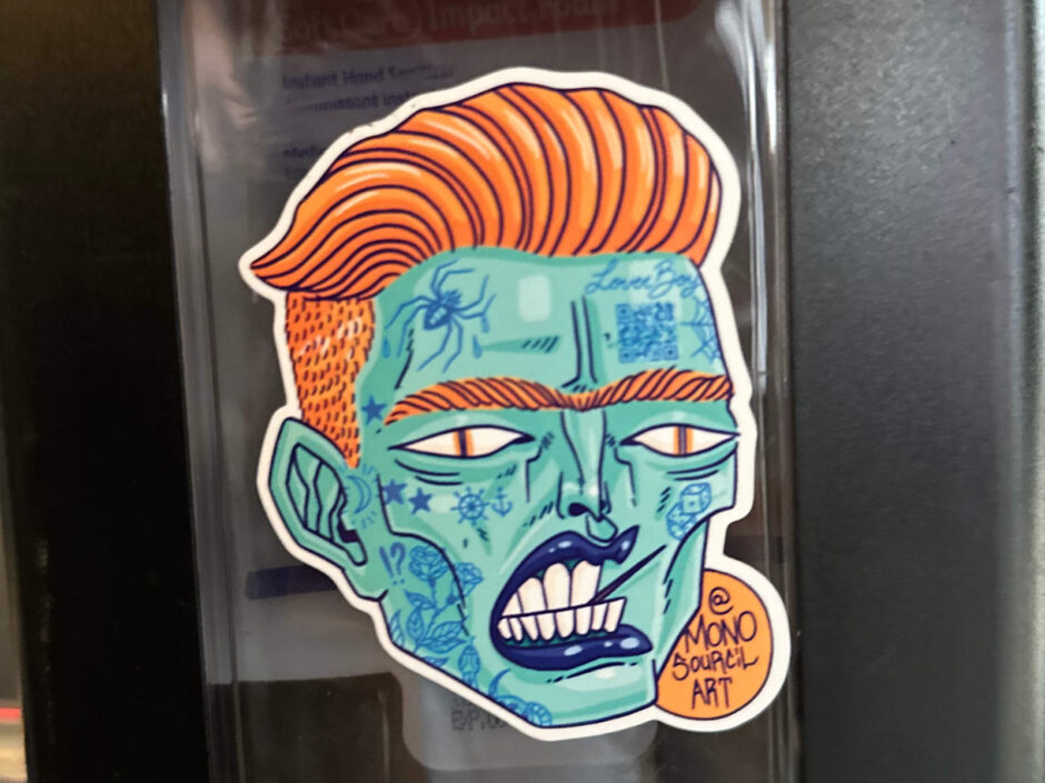 Mono Sourcil sticker