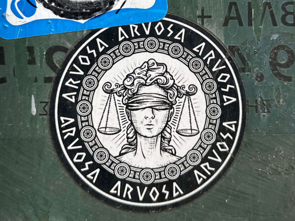 Arvosa sticker