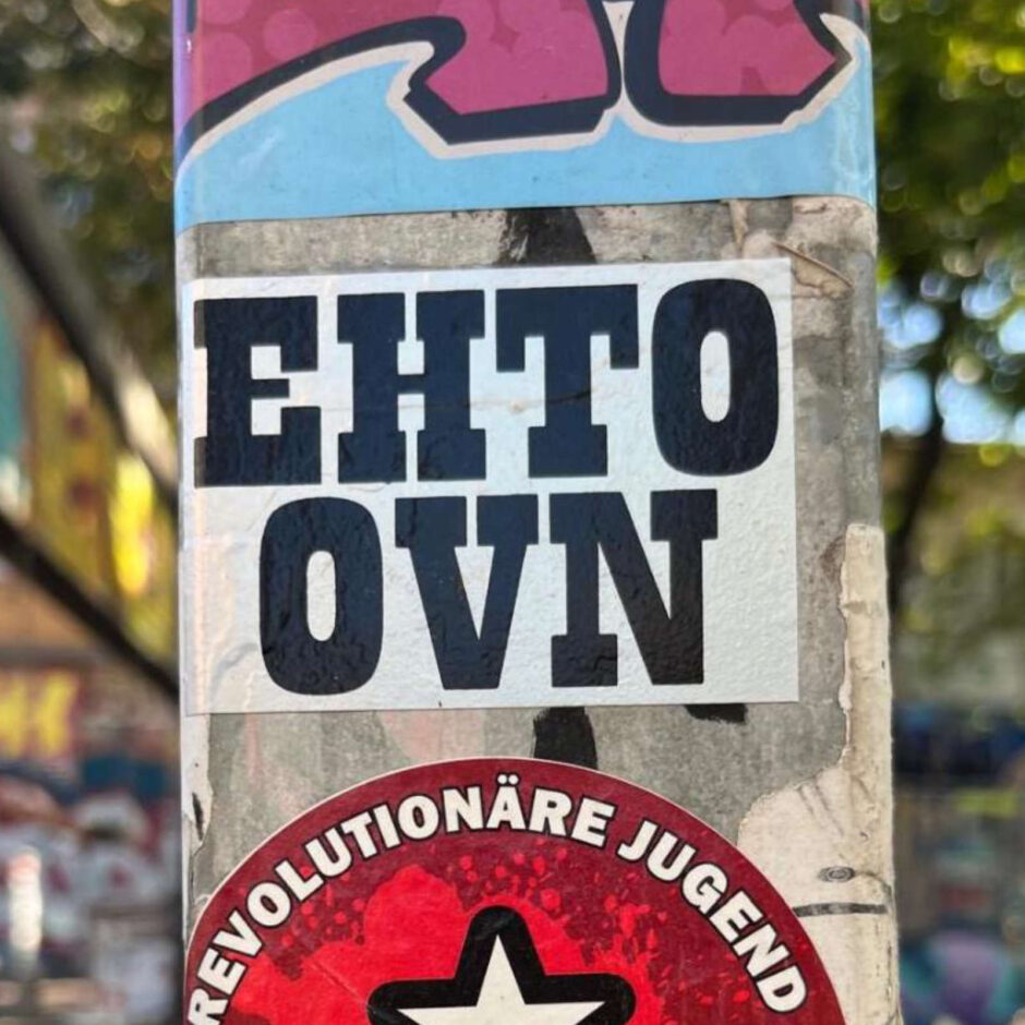 EHTOOVN sticker