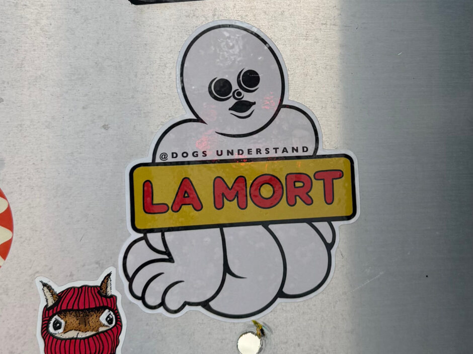La mort Sticker